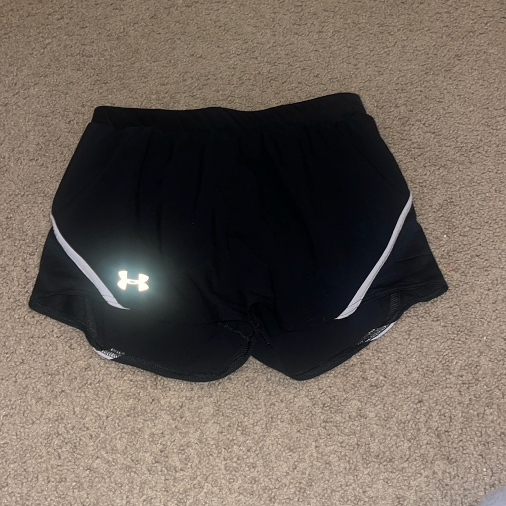 under armour size xs black & white shorts